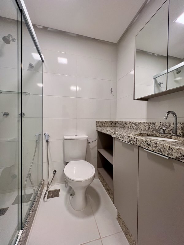 Apartamento novo com 2 suítes para locação no Jardim Oceânico  Rio de Janeiro - 