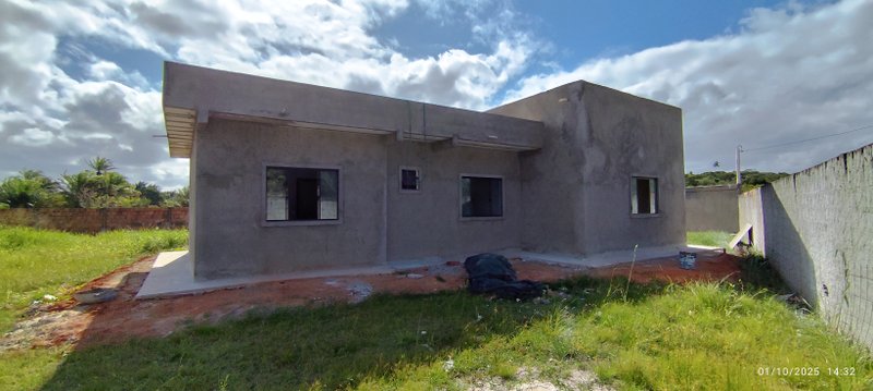 Oportunidade Única em Jauá – Casa em Condomínio Fechado Perto da Praia! Rua Realengo Camaçari - 