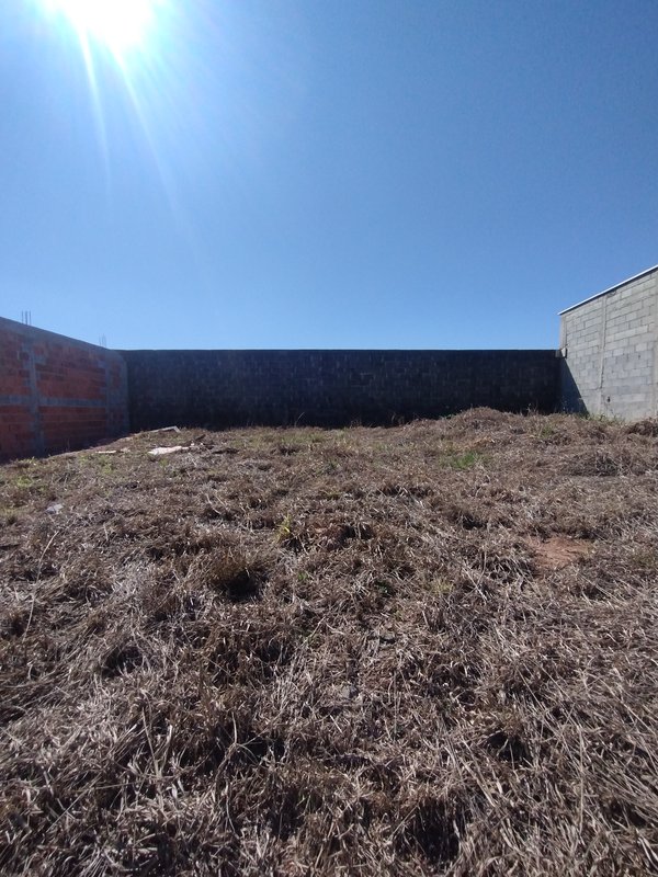 Terreno à venda em condomínio fechado próximo ao centro de Igaratá  Igaratá - 