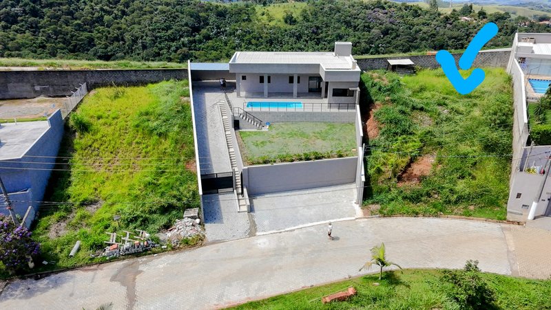 Terreno à venda em condomínio fechado próximo à represa  Igaratá - 