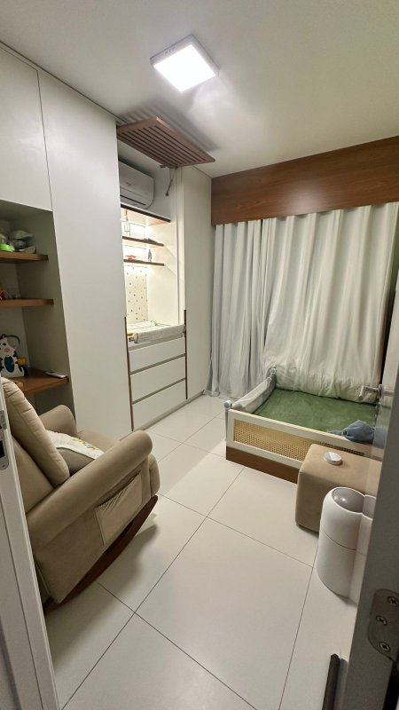 Apartamento à venda com 3 quartos sendo uma suíte 84m² área útil por R$ 950.000,00 Rua Alfredo Fernandes Recife - 