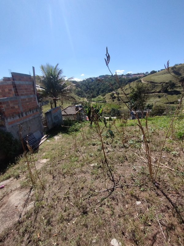 Terreno à venda com boa topografia no Mirante da Serra  Igaratá - 