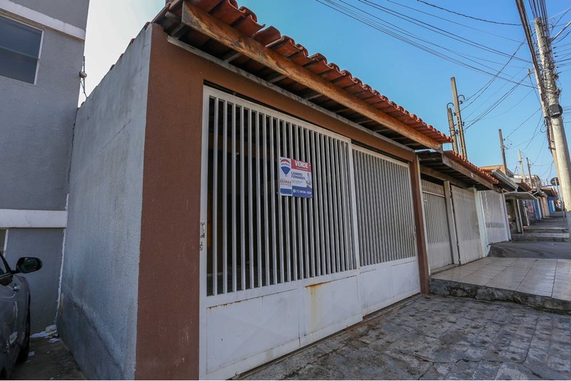 Casa à Venda, 71m - 2 dormitórios - R$ 368.000 - Wanel Ville - Sorocaba - SP Rua Alexandre Caldini Sorocaba - 