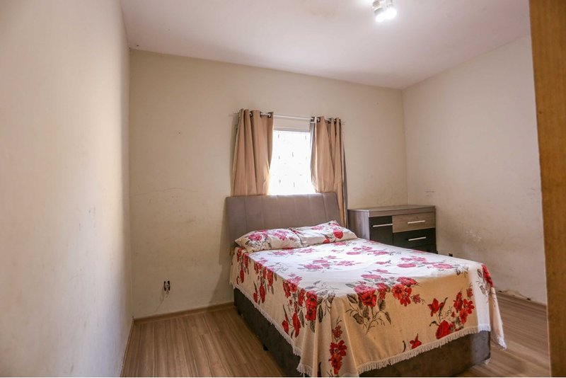 Casa à Venda, 71m - 2 dormitórios - R$ 368.000 - Wanel Ville - Sorocaba - SP Rua Alexandre Caldini Sorocaba - 