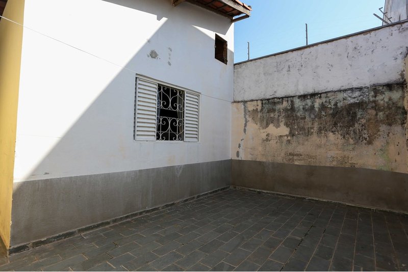 Casa à Venda, 71m - 2 dormitórios - R$ 368.000 - Wanel Ville - Sorocaba - SP Rua Alexandre Caldini Sorocaba - 