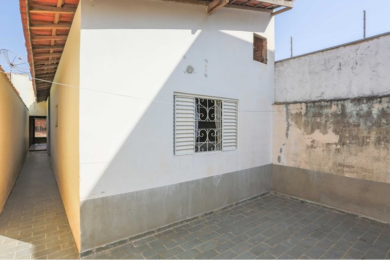 Casa à Venda, 71m - 2 dormitórios - R$ 368.000 - Wanel Ville - Sorocaba - SP Rua Alexandre Caldini Sorocaba - 