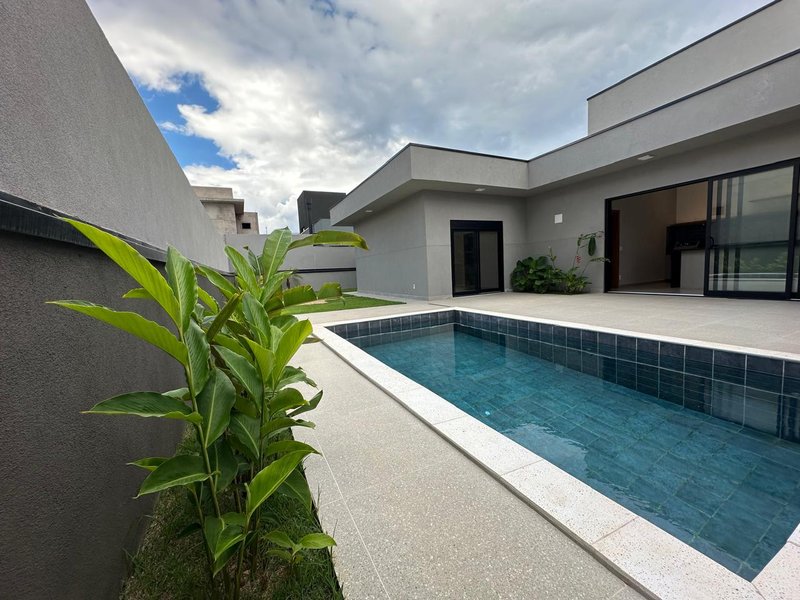 Casa Térrea à Venda no Condomínio Tamboré  Estrada Municipal Alberto Macedo Júnior Jaguariúna - 