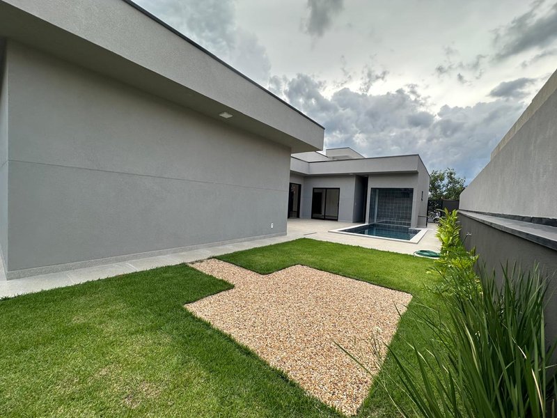 Casa Térrea à Venda no Condomínio Tamboré  Estrada Municipal Alberto Macedo Júnior Jaguariúna - 