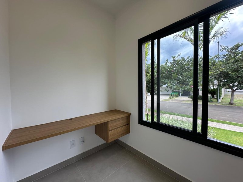 Casa Térrea à Venda no Condomínio Tamboré  Estrada Municipal Alberto Macedo Júnior Jaguariúna - 