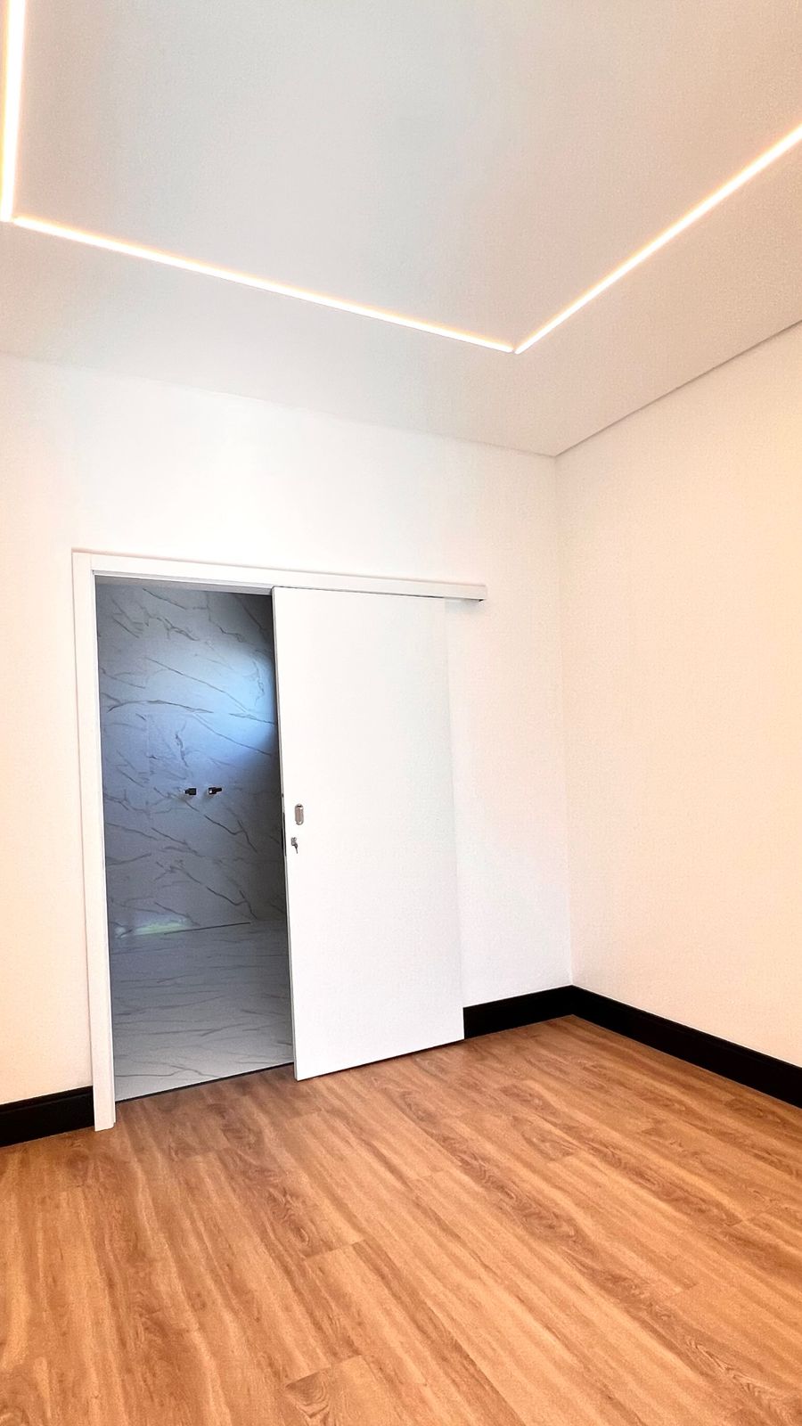 Casa com 4 dormit&oacute;rios &agrave; venda, 364 m&sup2; - Alphaville Nova Esplanada IV - Votorantim - SP Alameda Nova Zelândia Votorantim - 