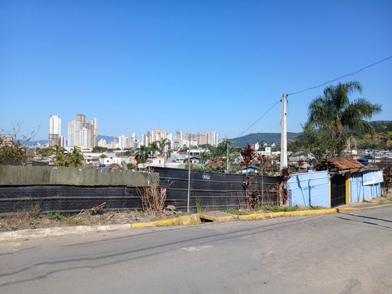 Casa de Alvenaria no bairro Sertãozinho Itapema SC Rua 902 Itapema - 