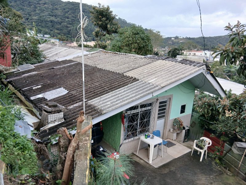 Casa de Alvenaria no bairro Sertãozinho Itapema SC Rua 902 Itapema - 
