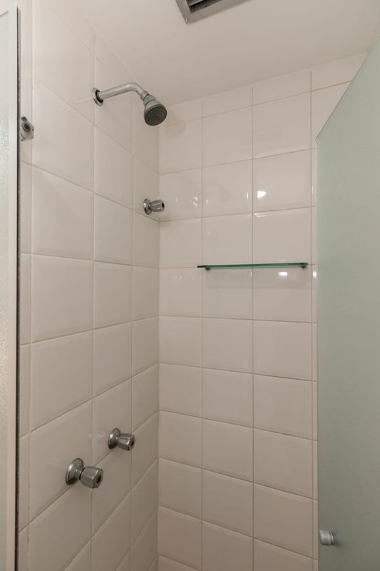 VENDO LINDO APARTAMENTO REFORMADO 60M2 - 2 QUARTOS - 1 VAGA - NOVÍSSIMO!! Rua das Fiandeiras São Paulo - 