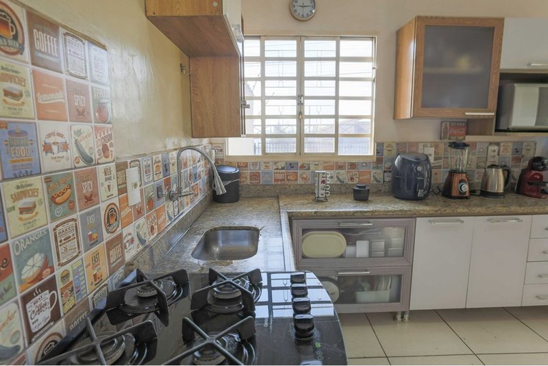 Casa à venda, 65m - 3 Dormitórios - R$ 380.000 no Wanel Ville em Sorocaba Rua José Antunes Sorocaba - 