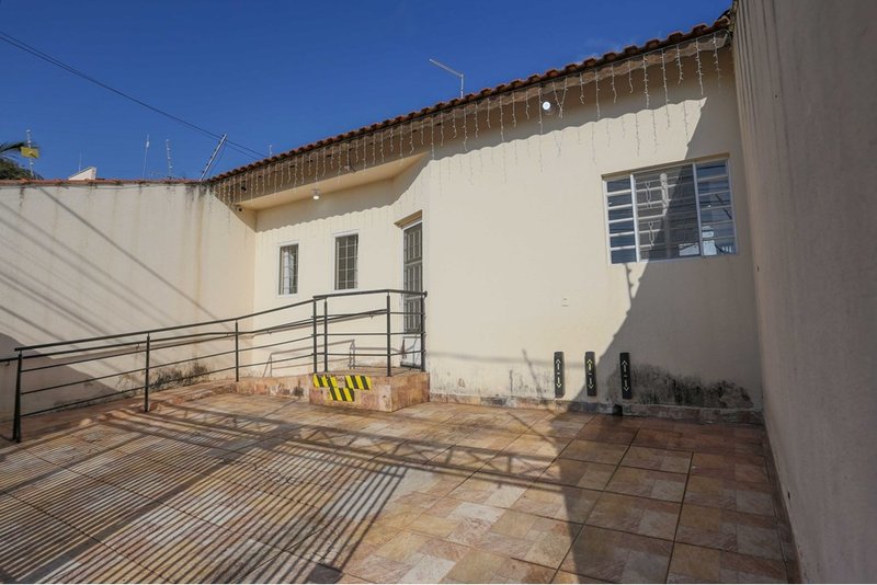 Casa à venda, 65m - 3 Dormitórios - R$ 380.000 no Wanel Ville em Sorocaba Rua José Antunes Sorocaba - 