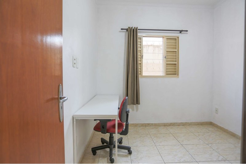 Casa à venda, 65m - 3 Dormitórios - R$ 380.000 no Wanel Ville em Sorocaba Rua José Antunes Sorocaba - 
