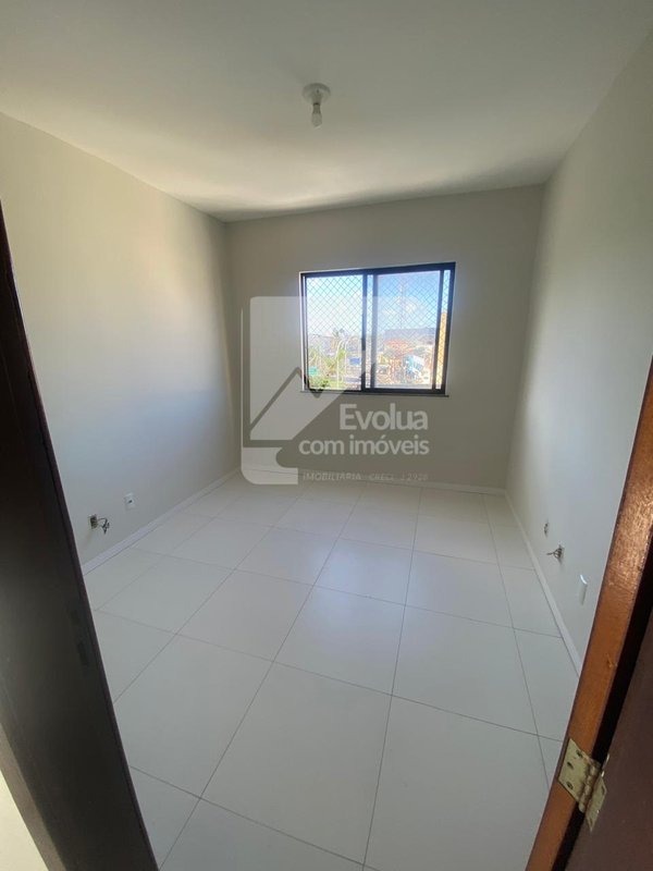 Aluguel R$ 2.500,00 Apartamento, 3/4, Suíte, 1º Andar, Elevador e Garagem-Itapuã- Salvador  Salvador - 