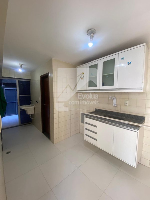 Aluguel R$ 2.500,00 Apartamento, 3/4, Suíte, 1º Andar, Elevador e Garagem-Itapuã- Salvador  Salvador - 