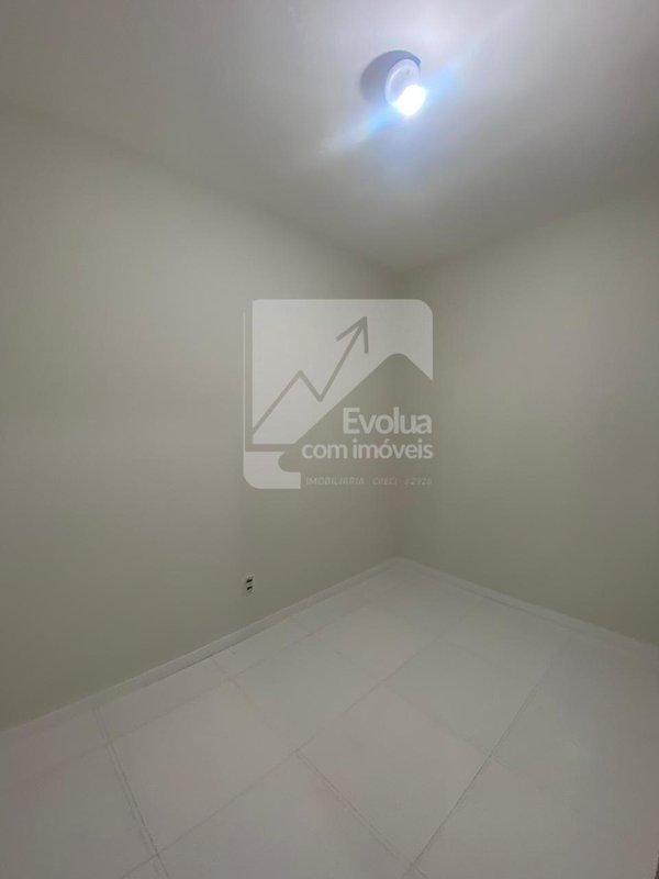 Aluguel R$ 2.500,00 Apartamento, 3/4, Suíte, 1º Andar, Elevador e Garagem-Itapuã- Salvador  Salvador - 