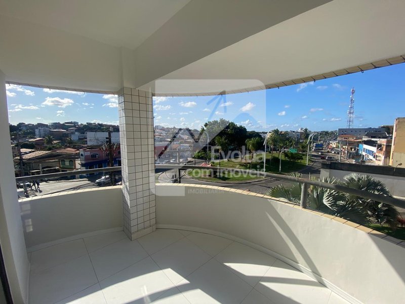 Aluguel R$ 2.500,00 Apartamento, 3/4, Suíte, 1º Andar, Elevador e Garagem-Itapuã- Salvador  Salvador - 