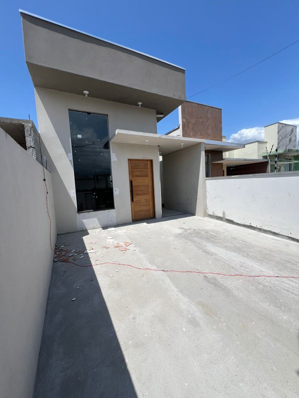 🏡 Oportunidade Imperdível – Casa à Venda no Golfinho  Caraguatatuba - 