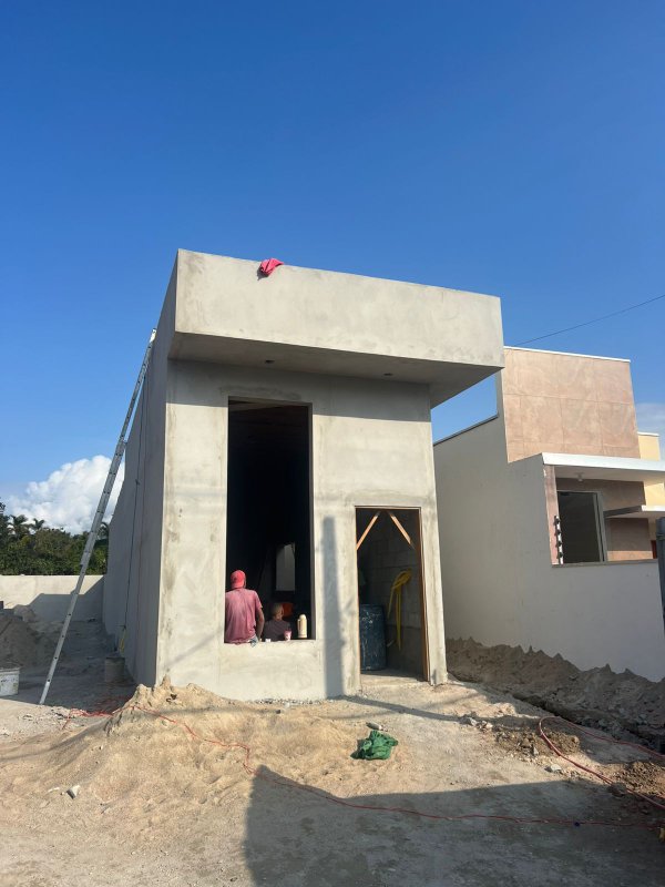 🏡 Oportunidade Imperdível – Casa à Venda no Golfinho  Caraguatatuba - 