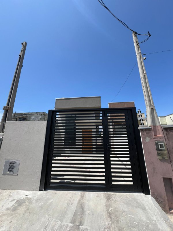 🏡 Oportunidade Imperdível – Casa à Venda no Golfinho  Caraguatatuba - 