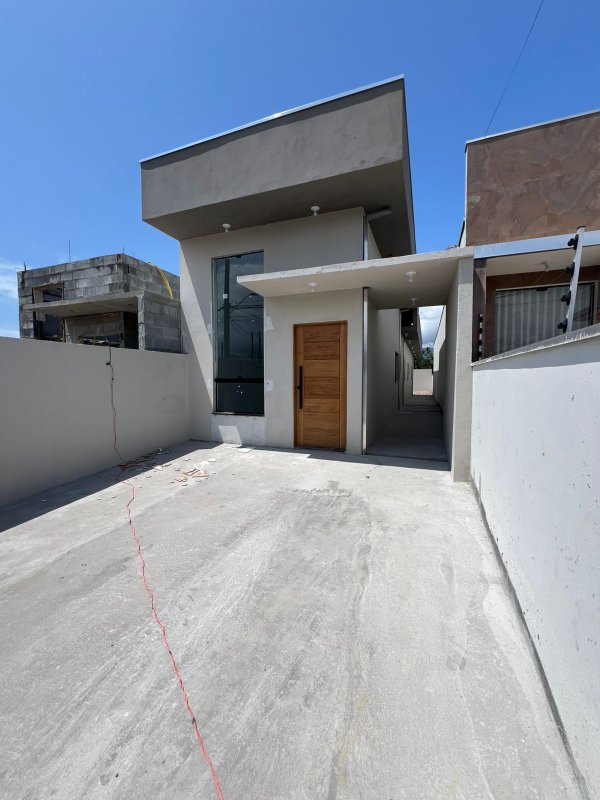 🏡 Oportunidade Imperdível – Casa à Venda no Golfinho  Caraguatatuba - 