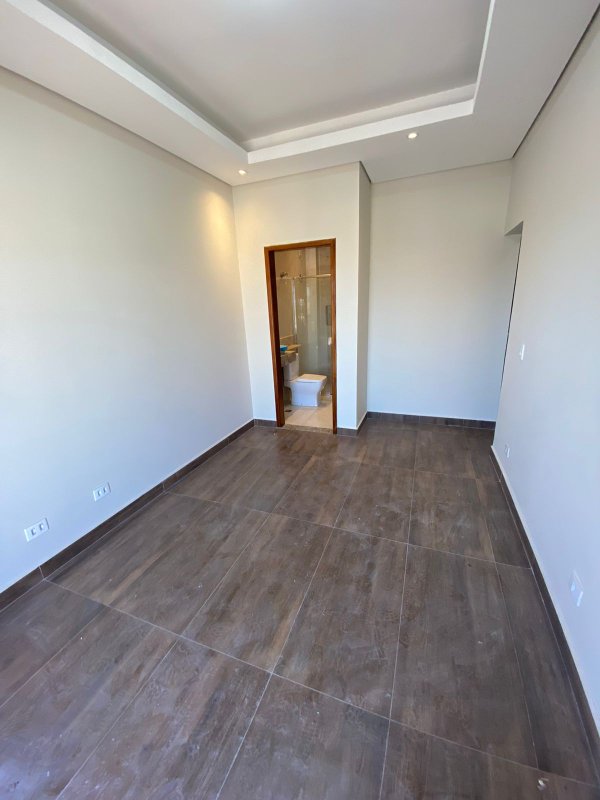 Sobrado com Piscina , 3 dormitórios, sendo 1 suíte master com sacada - Residencial Mirage  Mogi das Cruzes - 