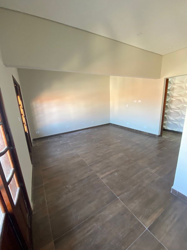 Sobrado com Piscina , 3 dormitórios, sendo 1 suíte master com sacada - Residencial Mirage  Mogi das Cruzes - 