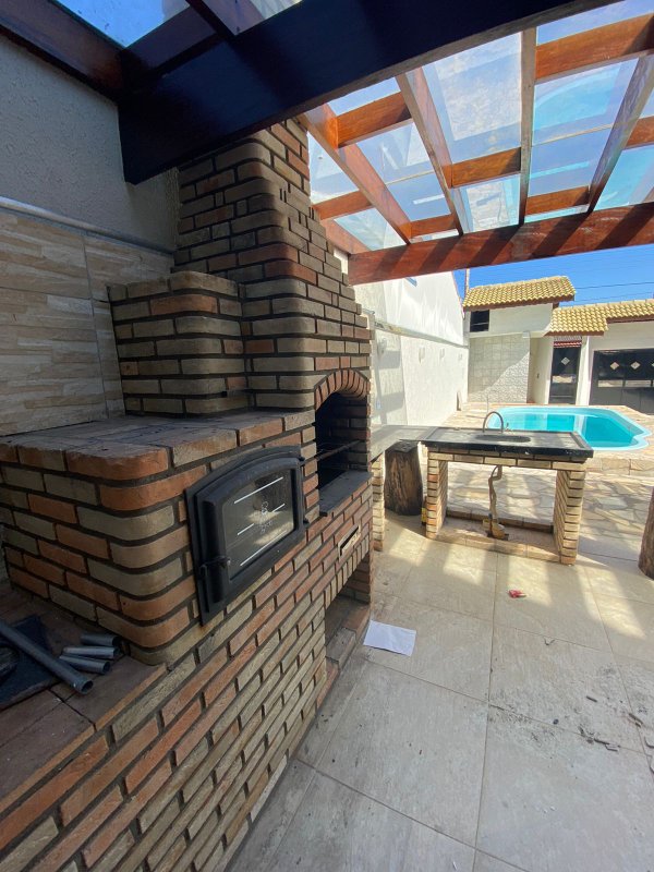 Sobrado com Piscina , 3 dormitórios, sendo 1 suíte master com sacada - Residencial Mirage  Mogi das Cruzes - 
