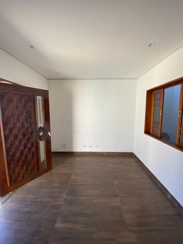 Sobrado com Piscina , 3 dormitórios, sendo 1 suíte master com sacada - Residencial Mirage  Mogi das Cruzes - 