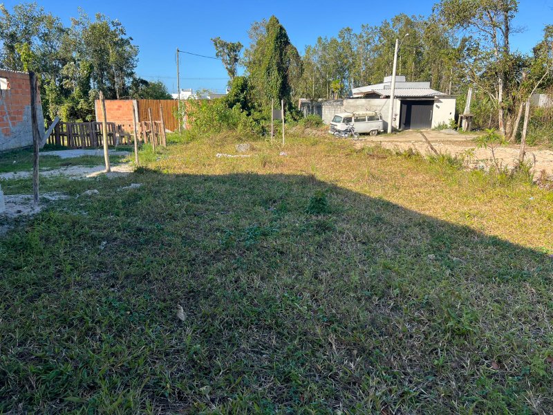 🏡 Terreno à Venda no bairro Golfinho!!!  Caraguatatuba - 