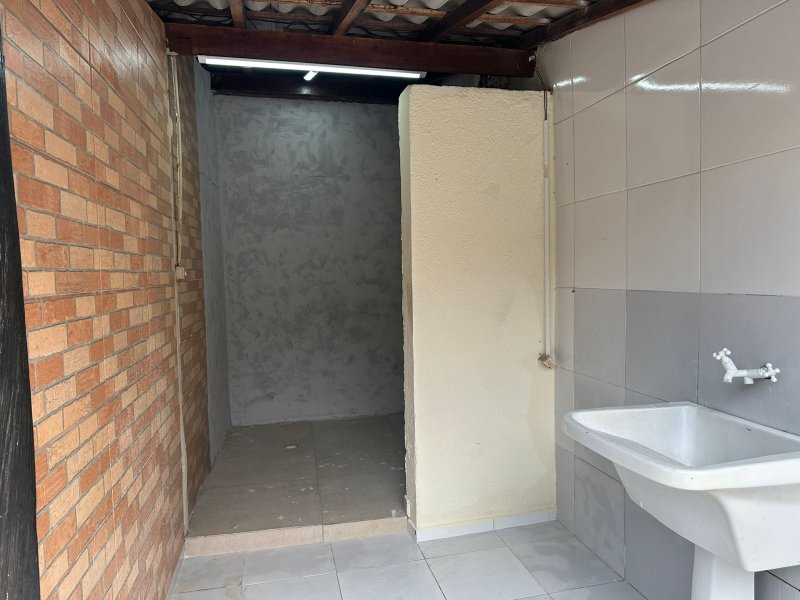 🏡 Casa completa, com estrutura para sobrado e segurança total!  Caraguatatuba - 