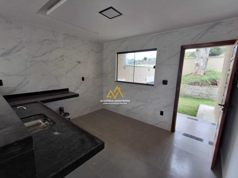 Casa com 3 dormitórios à venda, 114 m² por R$ 490.000,00 - Caxito - Maricá/RJ Estrada do Caxito Maricá - 