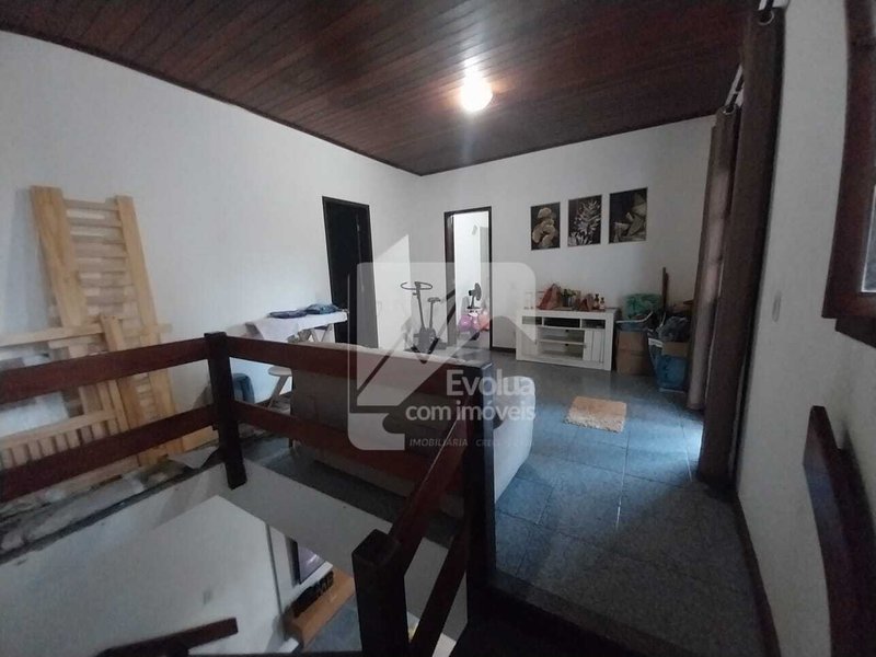 Casa solta a venda 220.000,00 - 3/4, garagem e varanda - Itapuã  Salvador - 