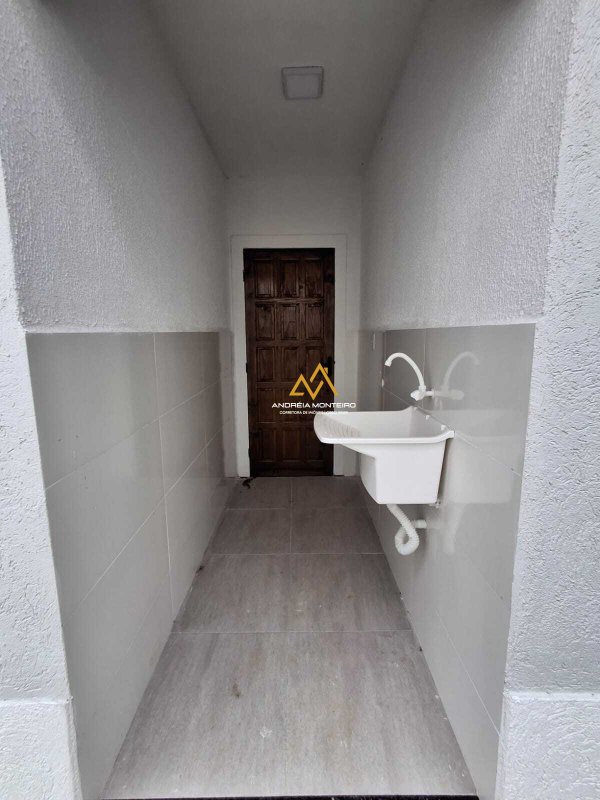 Casa com 2 dormitórios à venda, 79 m² por R$ 460.000,00 - Pindobas - Maricá/RJ Estrada do Caxito Maricá - 