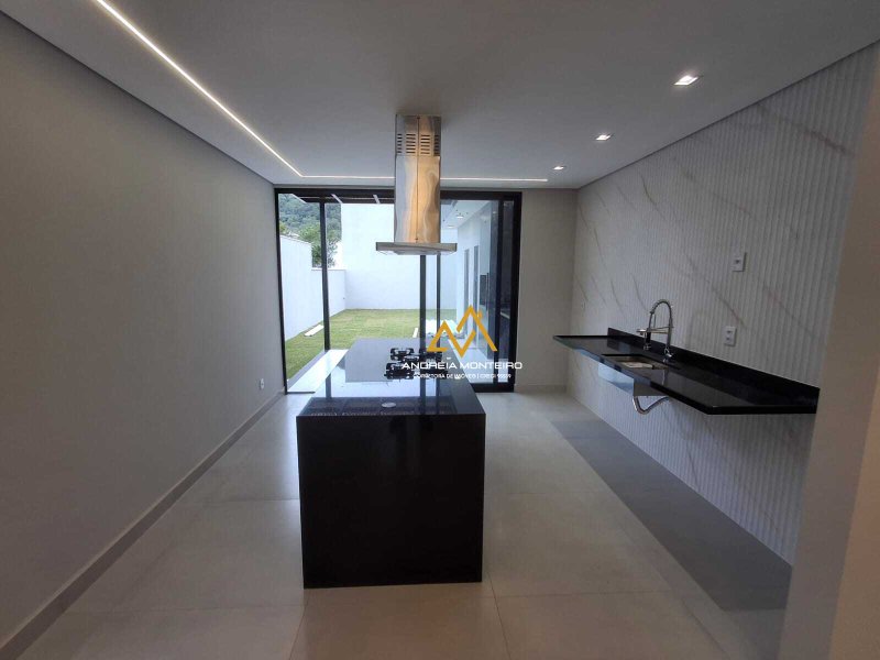 Casa com 3 quartos, 135 m², à venda por R$ 890.000- Cajueiros (Itaipuaçu) - Maricá/RJ Estrada dos Cajueiros Maricá - 