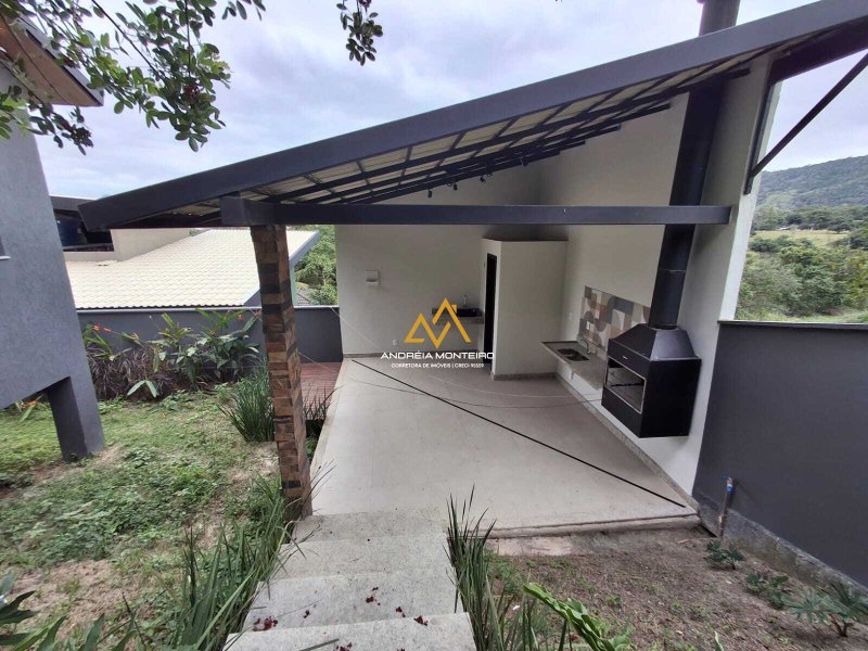 Casa com 4 dormitórios à venda, 153 m² por R$ 650.000,00 - Pindobas - Maricá/RJ Rua raul alfredo de andrade Maricá - 