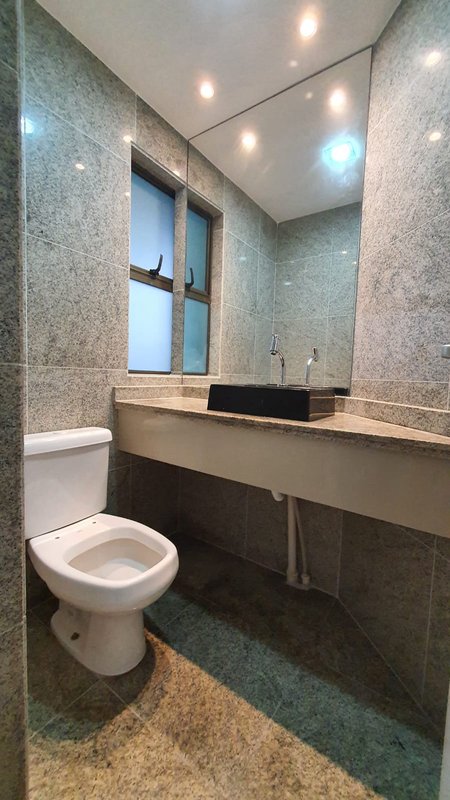 Apartamento para alugar com 4 quartos sendo 4 suítes, 230m² por R$ 14.000,00 Avenida Boa Viagem Recife - 
