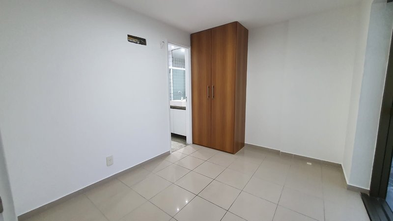 Apartamento para alugar com 4 quartos sendo 4 suítes, 230m² por R$ 14.000,00 Avenida Boa Viagem Recife - 