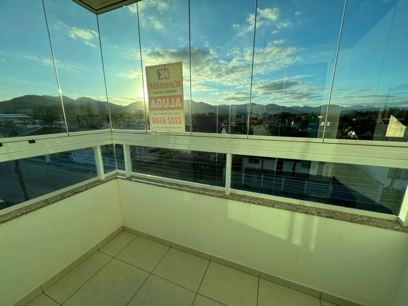 Apartamento semi mobiliado  Timbó - 