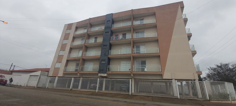 ALUGO APARTAMENTO DE 2 DORMITORIOS (COM ELEVADOR), NO JD. BELA VISTA EM BOITUVA/SP, Rua Sorocaba Boituva - 