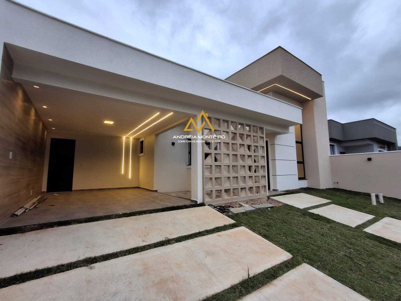 Casa com 3 dormitórios, 1 suíte, Área gourmet à venda, 125 m² por R$ 660.000 - Pindobas Estrada Henfil Maricá - 
