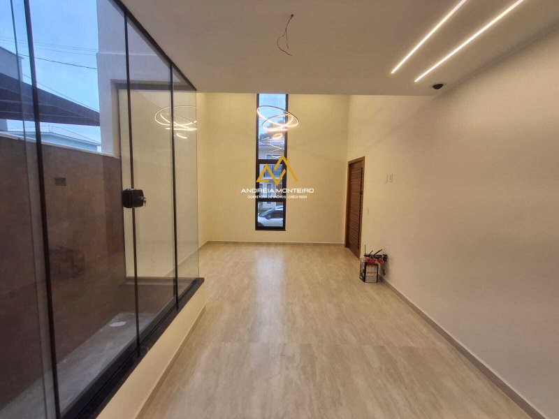 Casa com 3 dormitórios, 1 suíte, Área gourmet à venda, 125 m² por R$ 660.000 - Pindobas Estrada Henfil Maricá - 
