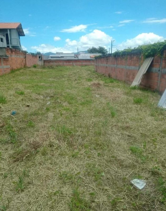 🏡 Terreno à Venda – Golfinho  Caraguatatuba - 
