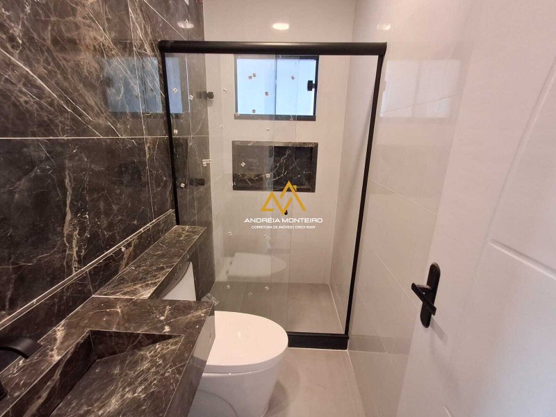 Casa de Condomínio à Venda com 3 quartos, 3 banheiros, 100m² a partir de R$ 560.000,00 Rodovia. Vereador Oldemar Guedes Figueiredo Maricá - 