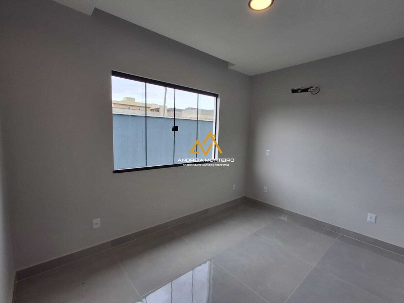 Casa de Condomínio à Venda com 3 quartos, 3 banheiros, 100m² a partir de R$ 560.000,00 Rodovia. Vereador Oldemar Guedes Figueiredo Maricá - 