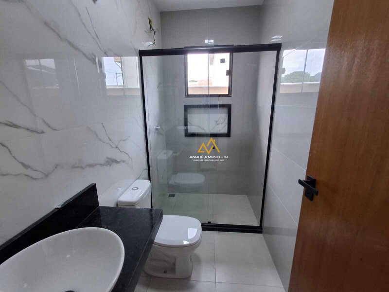 Casa de Condomínio à Venda com 3 quartos, 3 banheiros, 120m² a partir de R$ 620.000,00 Rodovia. Vereador Oldemar Guedes Figueiredo Maricá - 