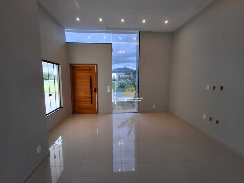 Casa de Condomínio à Venda com 3 quartos, 3 banheiros, 120m² a partir de R$ 620.000,00 Rodovia. Vereador Oldemar Guedes Figueiredo Maricá - 